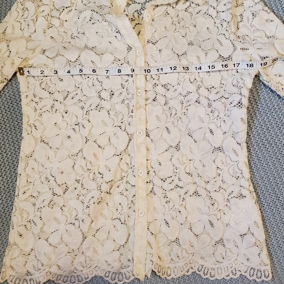 BCBG MaxAzria Floral Crochet top - Picture 6 of 9